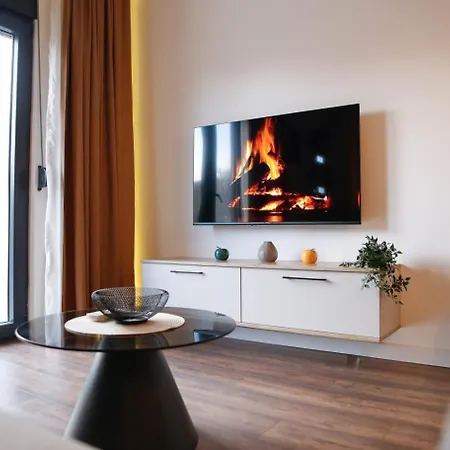 Old Town Gem, Modern With Private Yard Podgorica